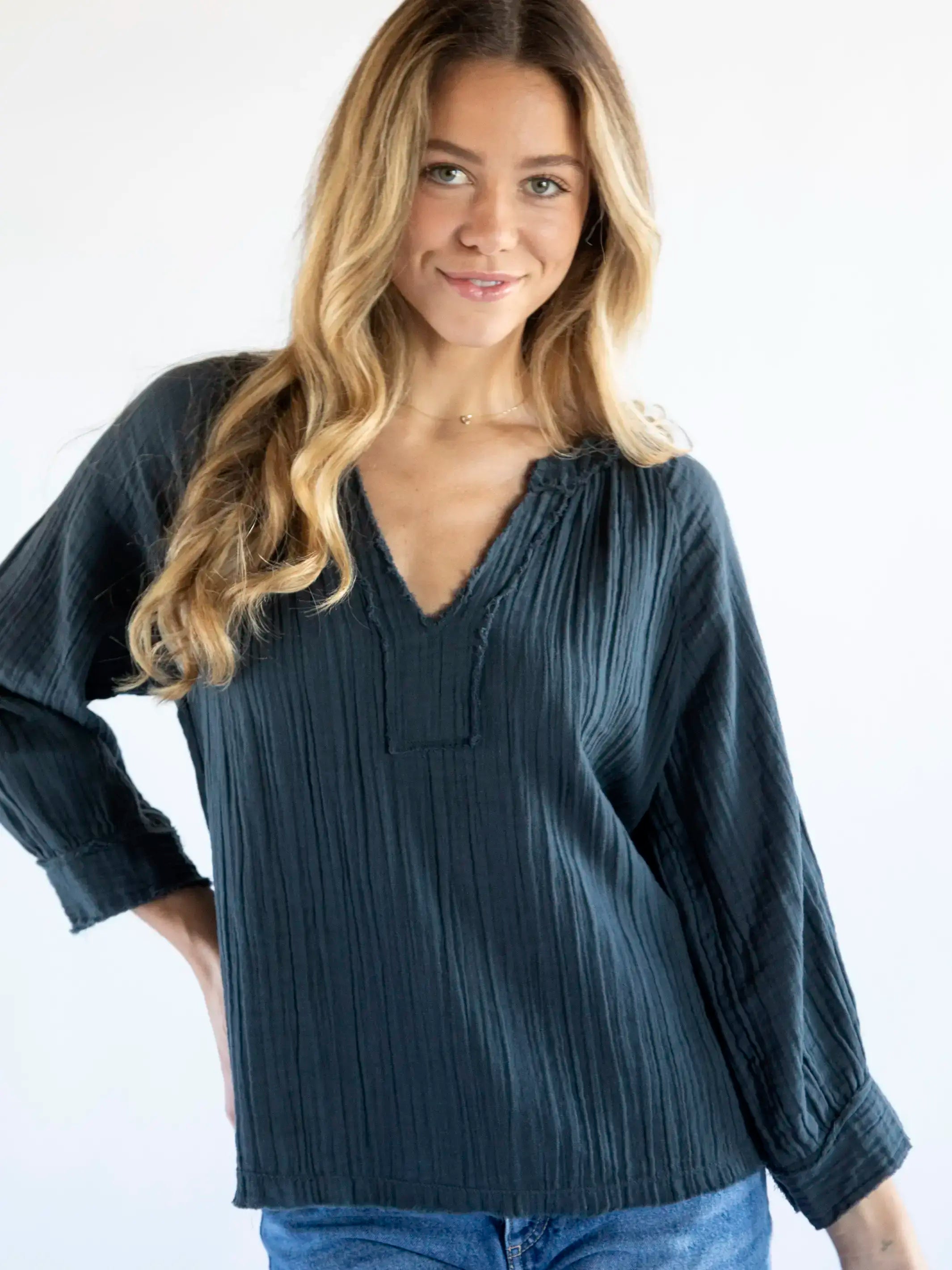 - Pet monitor with camera Robyn Cotton Gauze Top - Charcoal
