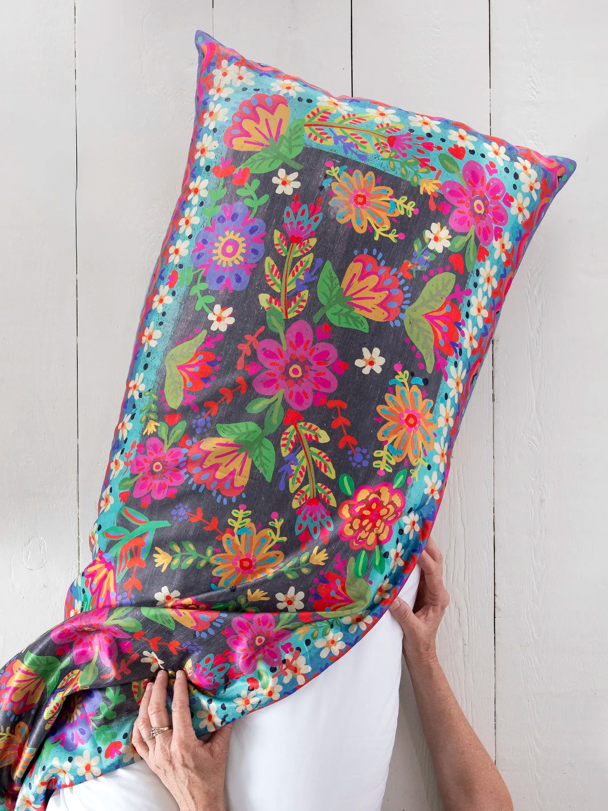 - Climbing pet constant temperature heating pad Satin Body Pillow Cover - Pink Daisy Borders