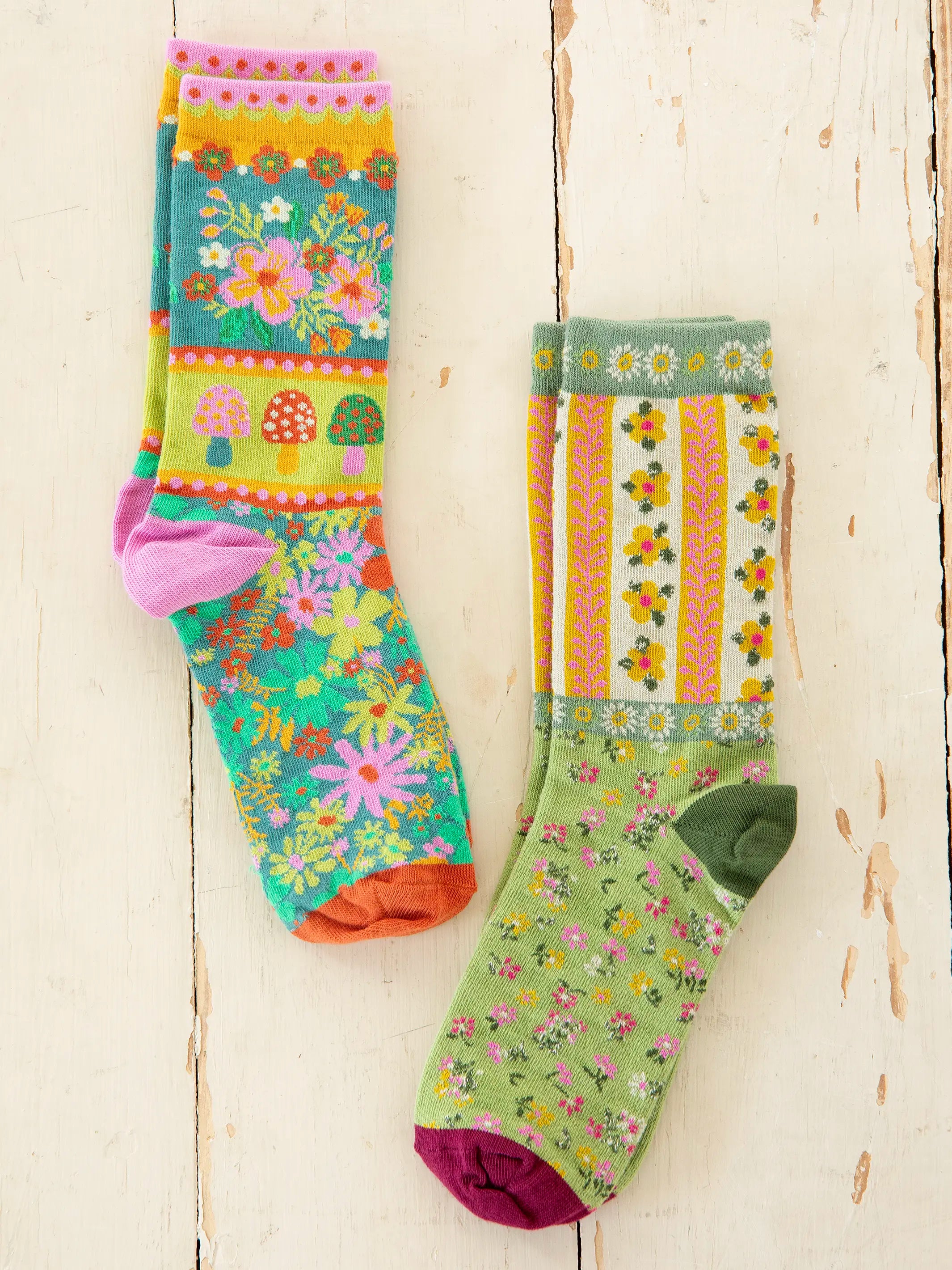  -Anti-scratch sofa protective cover Boho Sock Set, Set of 2 - Floral Mushroom