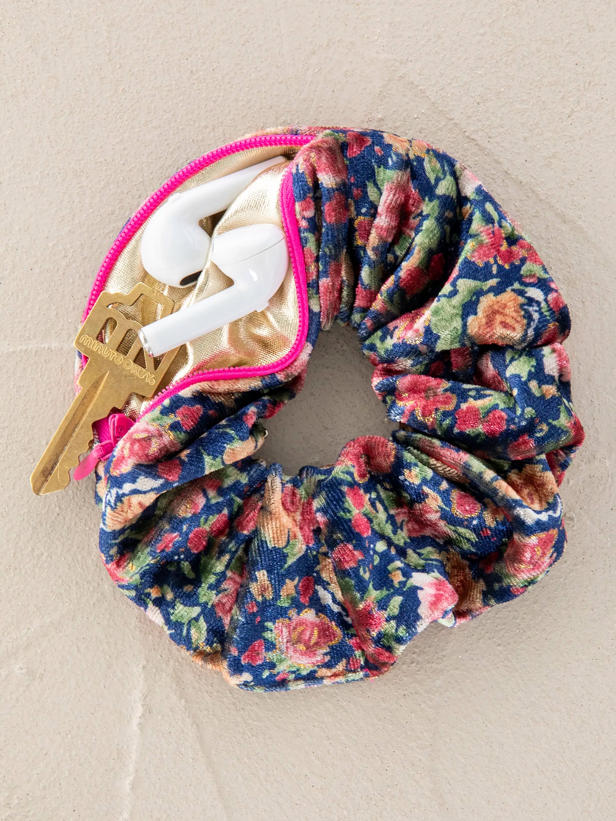  Hideaway Scrunchie - Navy Pink Roses