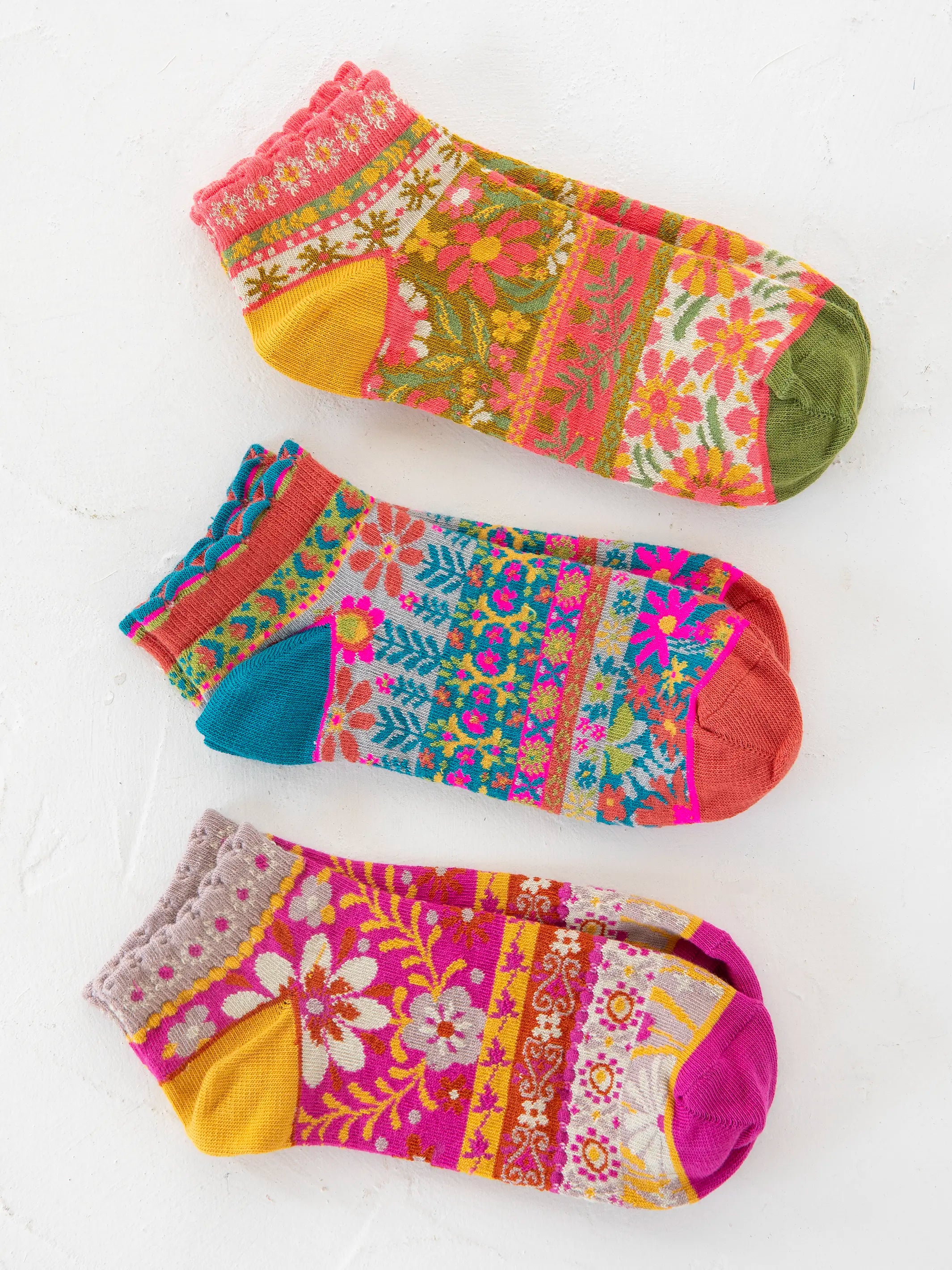- Cat anti-jump window safety net Cozy Ankle Socks, Set of 3 - Mustard Pink