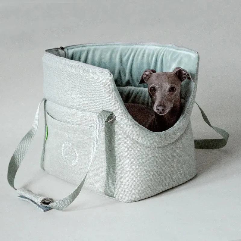 - Remote interactive pet feeder Die elegante Hundetasche"lunch & dinner Inès"